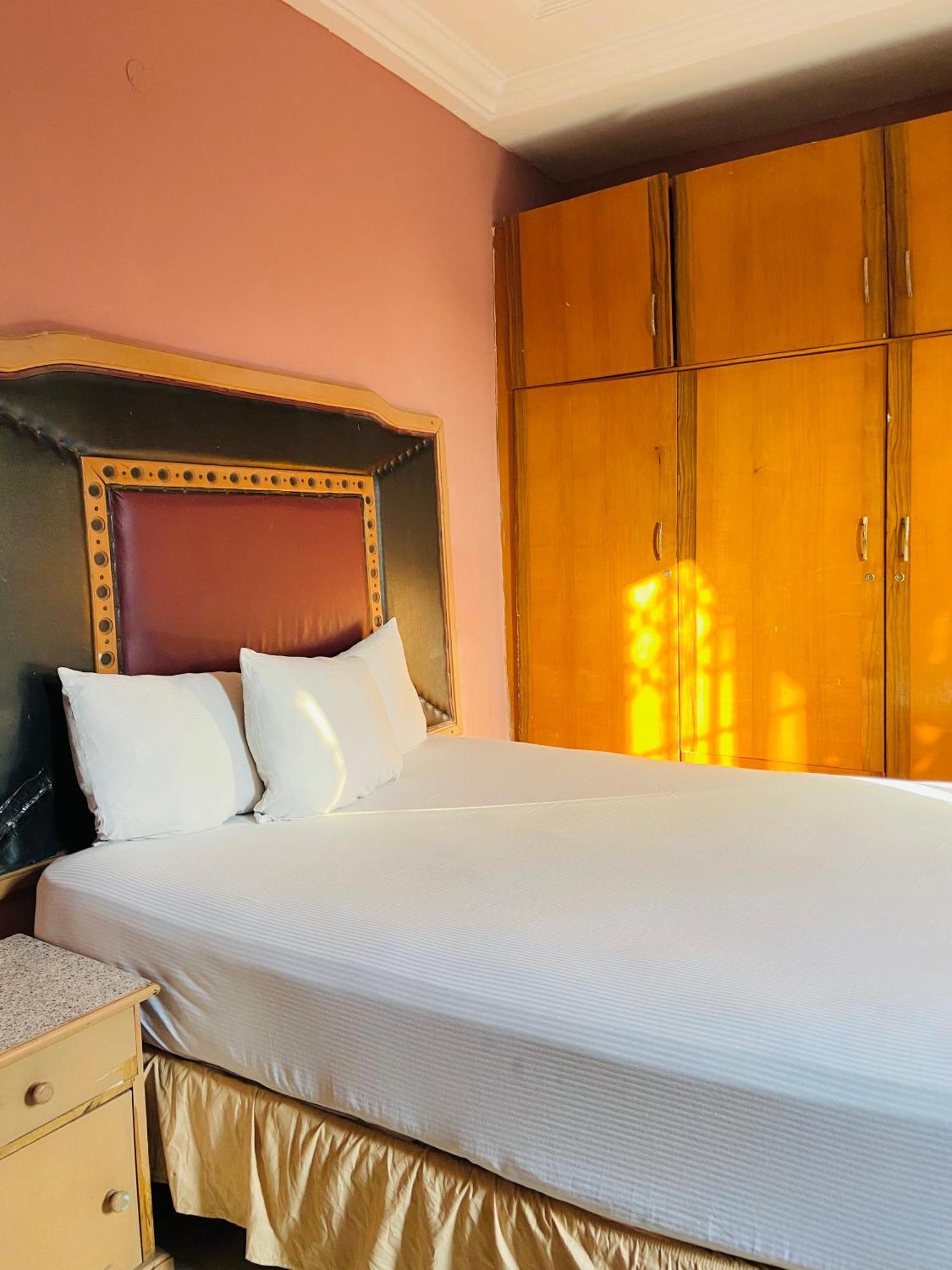 Heaven Gate Hotel Акра Екстериор снимка