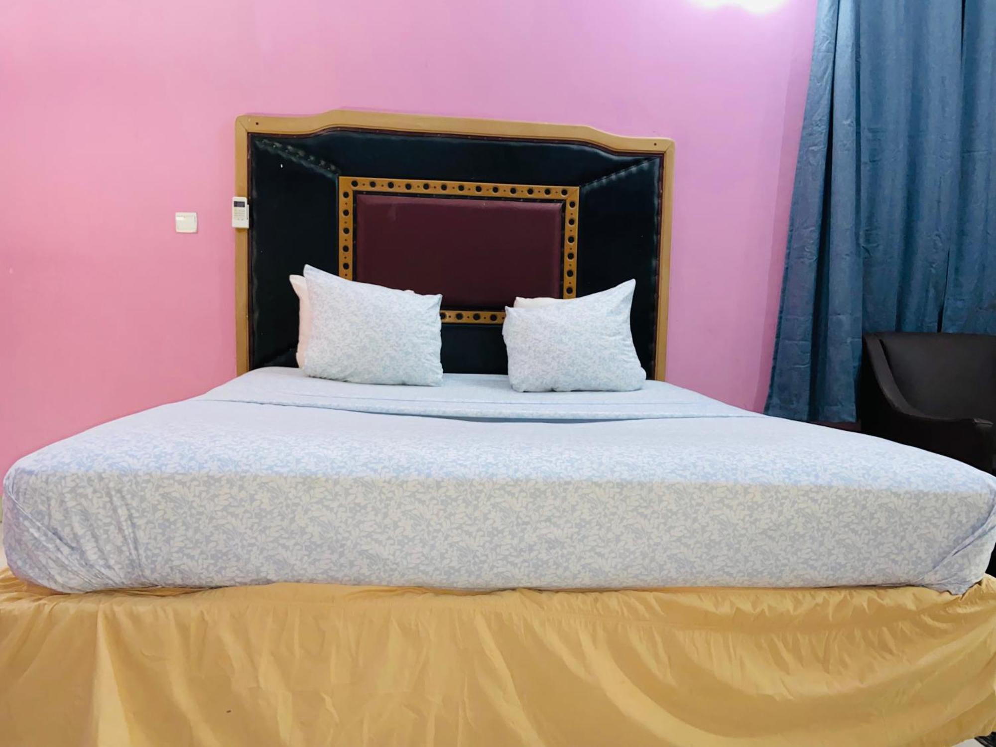 Heaven Gate Hotel Акра Екстериор снимка