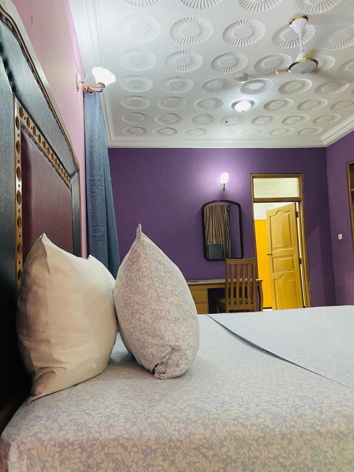 Heaven Gate Hotel Акра Екстериор снимка